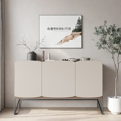 Armoire d'entrée scandinave minimaliste