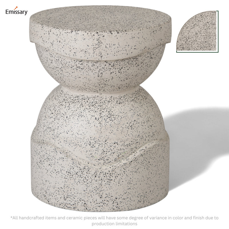Tabouret de jardin en ciment