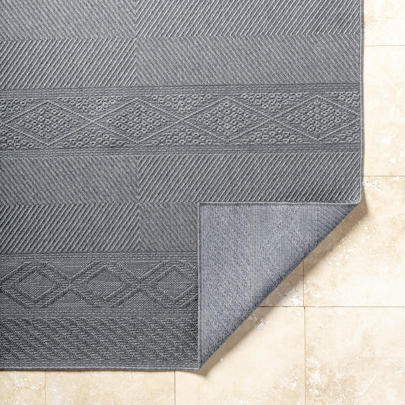 Winn Black Indoor/Outdoor Rug, Rectangle 5'3" x 7'