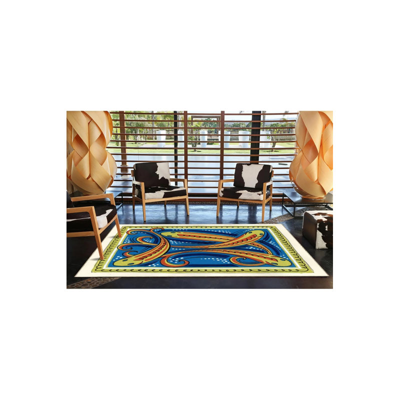 Tapis bleu tissé à motif de poisson, Rectangle 2 pi 4 po x 4 pi