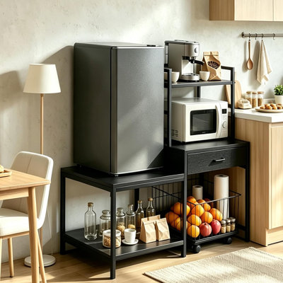 Mini-support de réfrigérateur avec panier de rangement mobile, mini-support de réfrigérateur avec tablettes, table de réfrigérateur à vin robuste avec prise d'alimentation pour un usage domestique (noir)