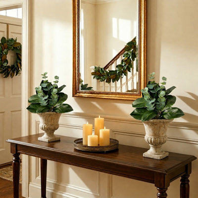 20" Southern Magnolia and Eucalyptus Spray