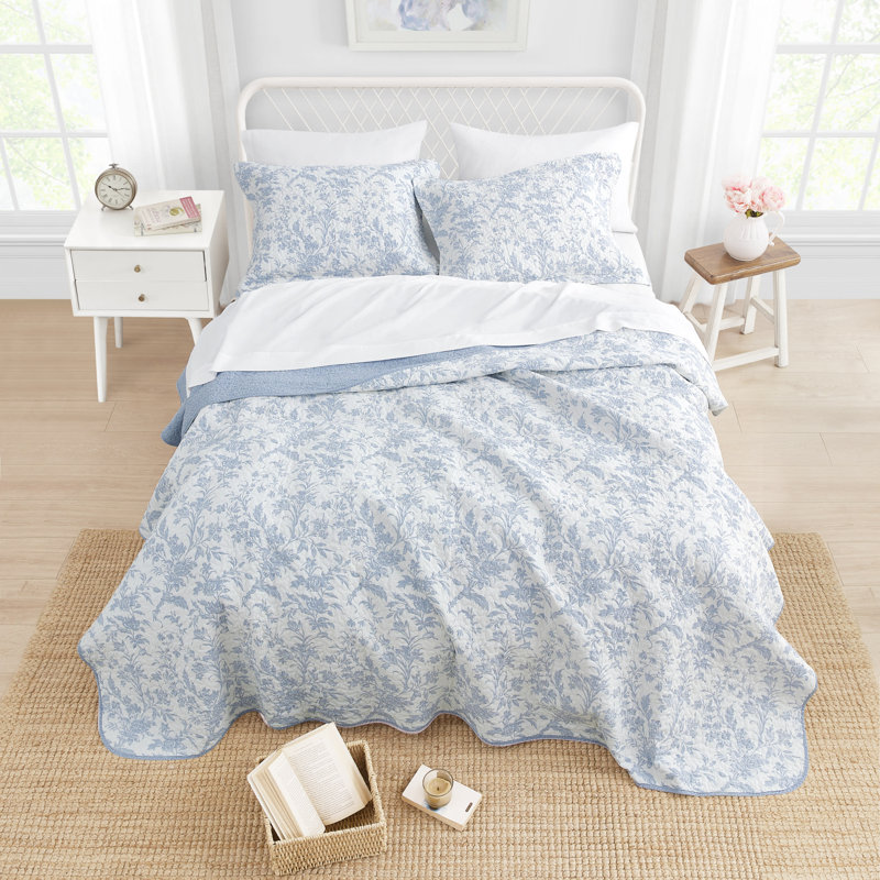 Blue Floral Twin Cotton Reversible Quilt Set with Sham
