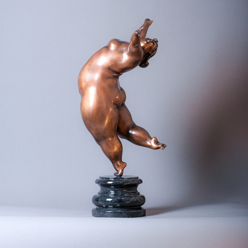 FAT LADY DANCE