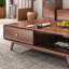 Table basse simple en bois massif de style rétro