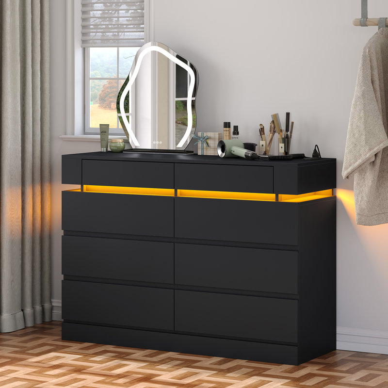 Commode de chambre à coucher à 47 tiroirs avec prise de courant et lumière DEL Naryan, Noir