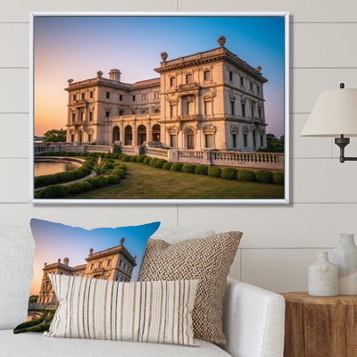 " Rhode Island New Port Historical Mansion II "