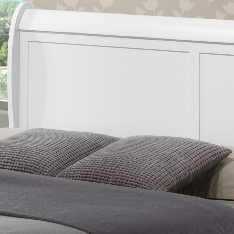 Lit double élégant blanc Crisp pour la décoration de la chambre à coucher - Spacieux et attrayant H 44 po x l 61 po x P 84 po Attrait intemporel Assemblage facile inclus Élégant traditionnel Hauteur Largeur Profondeur