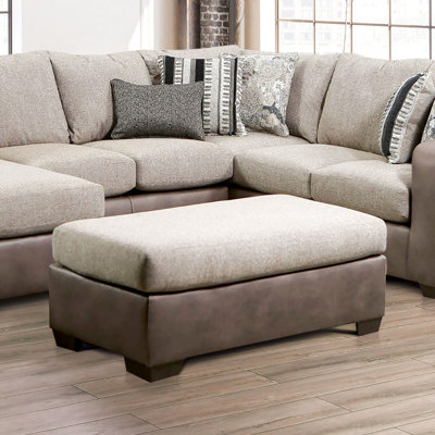 Revêtement contemporain brun et bicolore, pieds fuselés en plastique, assise en microfibre, matériaux de style haut de 17 pouces, L 38 po x l 38 po x H 17 po