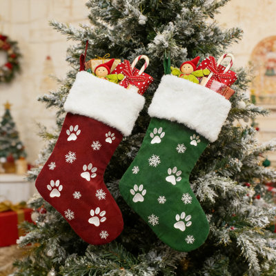 2-Piece Pet Christmas Stocking Set with Paw Print & Snowflake Embroidery – 45*22cm/17.72*8.66in Red & Green Plaid Holiday Socks for Dogs and Cats, Mantel Tree Decor Gift Bags