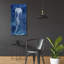  «Indigo Nettle 1» par Alicia Ludwig, art mural en verre acrylique, 24 po x 48 po