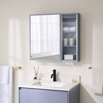 Armoire à pharmacie à fixation en surface 28 po avec miroir et tablettes