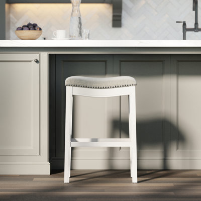 Selle étroite en bois sans dossier - siège, 31 po, finition blanche, siège gris, repose-pieds en tôle d'acier, hauteur de bar 31 po avec garniture cloutée antique, légèrement patiné, rembourré