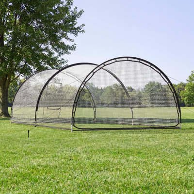 Cage de frappeur, cage de baseball avec trou de machine à lancer | Poteaux en acier sécurisés, poteaux en fibre de verre 12,7 mm et filet à 3 plis de 1,25 po, sac de transport
