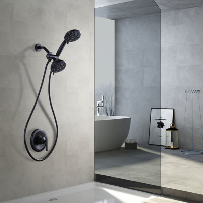 Robinet de douche à poignée simple à 7 jets 1,8 gallons par minute avec pomme de douche double réglable