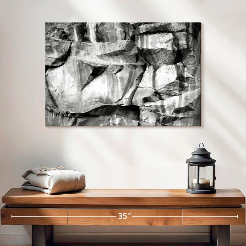 Alvord Greyscale Rock Formation, H 16 po x l 24 po