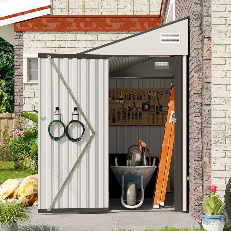 Remise de rangement en métal blanc 4 * 8Ft avec porte latérale à charnière simple, bonne ventilation, pour les dortoirs des travailleurs