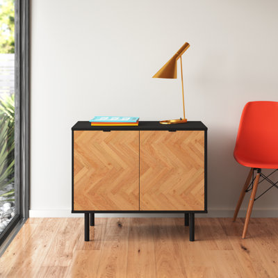 Armoire d'appoint Mid-Century moderne à 2 portes avec tablettes Liam