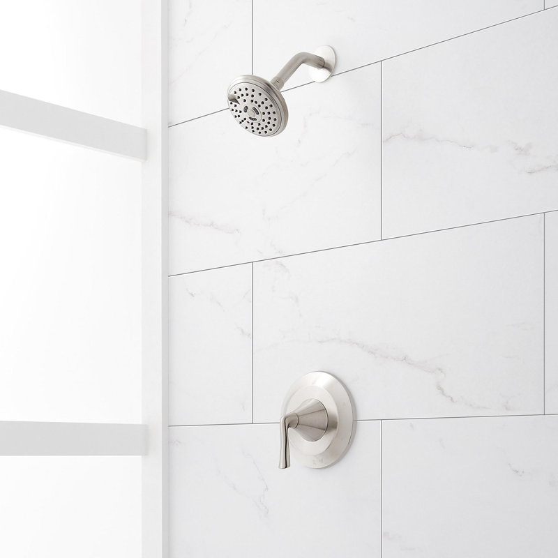 Ensemble de douche à pression équilibrée Provincial, Nickel brossé