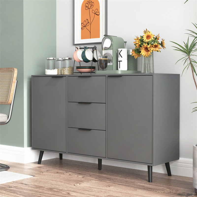 Armoire de rangement en bois polyvalente pour toutes les pièces, améliorant l'organisation et l'esthétique.