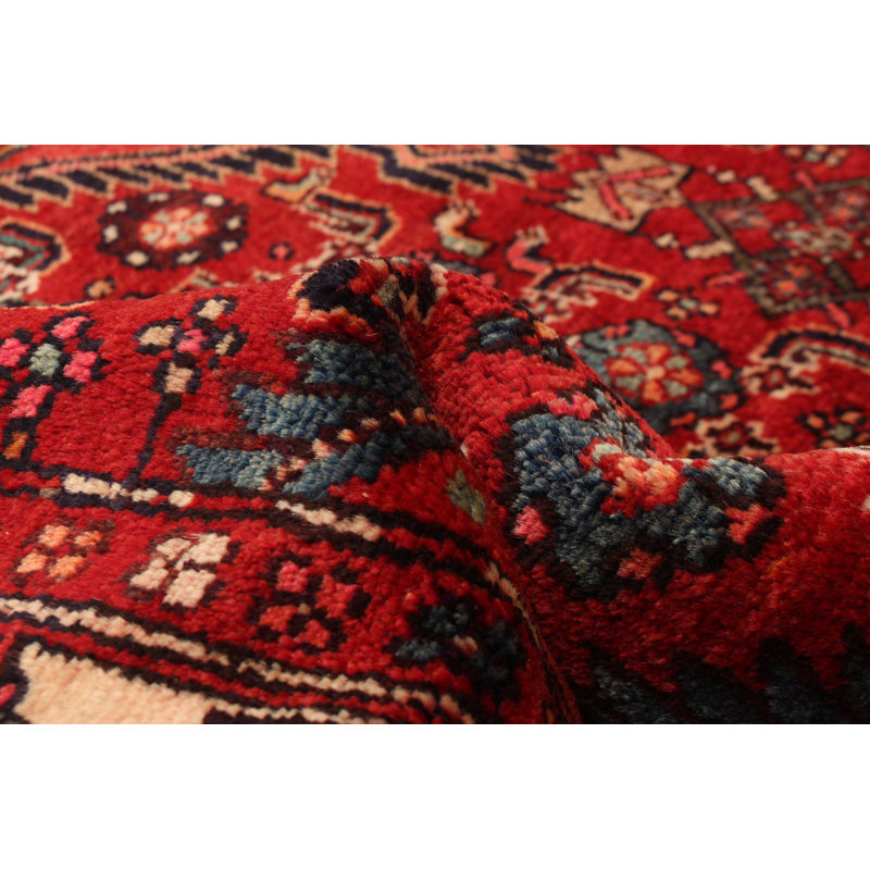 Tapis rouge Andelz 4 pi 8 po x 6 pi 8 po