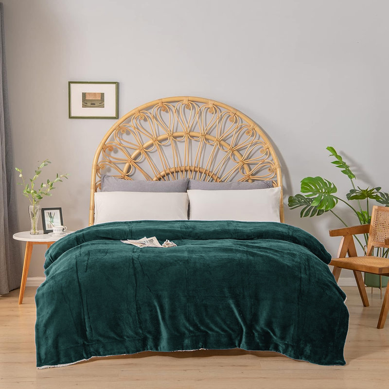 Sherpa Throw Blanket, 150cm W x 200cm L, Emerald