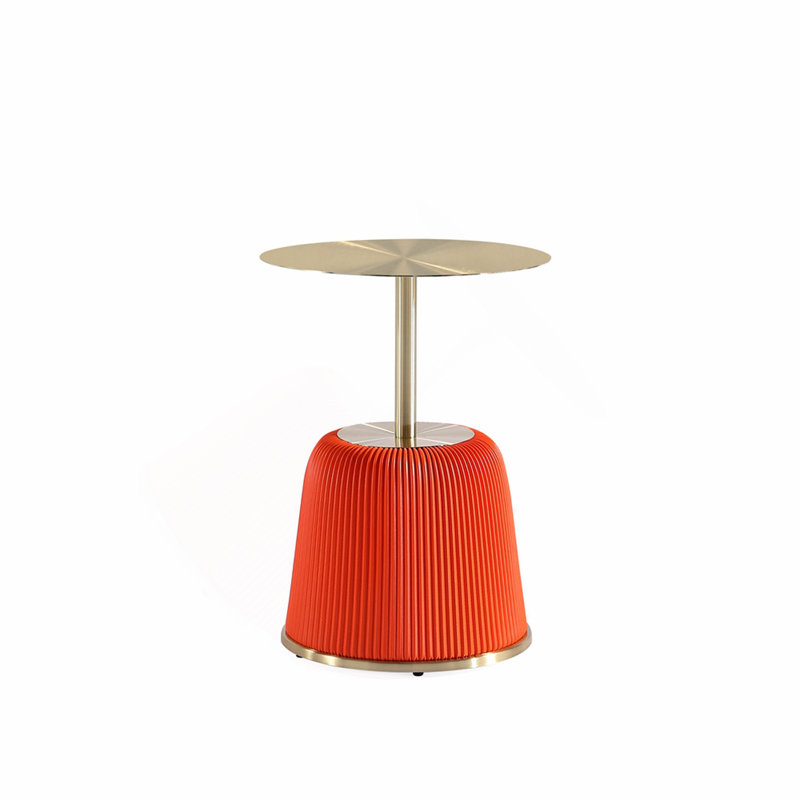 Table de bout, Doré, Doré, H 21,61 po x l 15,75 po x P 15,75 po