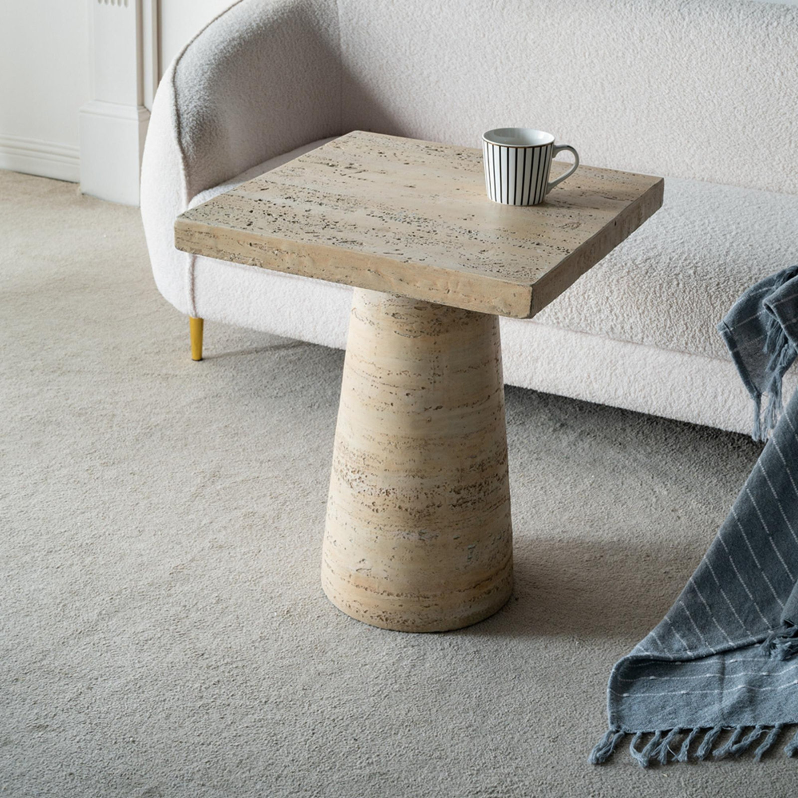 Zya 20" End Table, Cream