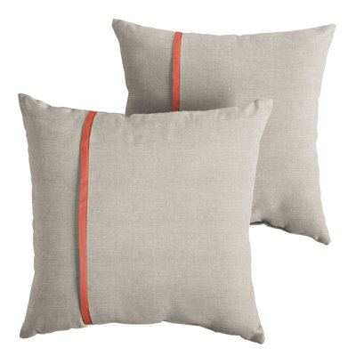 Tomuri Indoor/Outdoor Throw Pillow