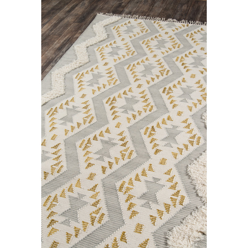 Handmade Gray and Beige Wool Geometric 5' x 7' Rug