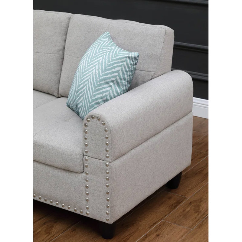Canapé modulaire en L 3 pièces beige, pouvant accueillir quatre personnes confortablement pour le cinéma et les parties, siège central escamotable avec porte-gobelets, espace de rangement pour coussins décoratifs, pieds à profil bas, solide et d'ing