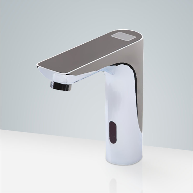 Robinet automatique à capteur et distributeur de savon