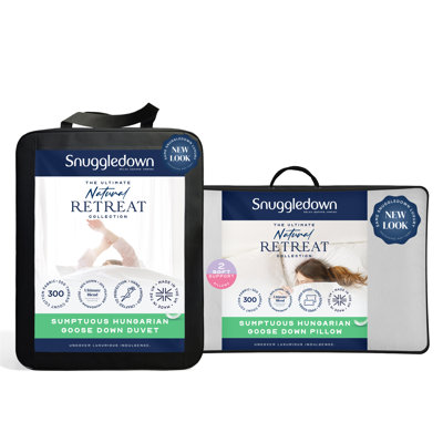 Retreat Snuggledown Sumptuous Goose Down Duvet 4.5 Tog Summer Washable Duvet with 2 Soft Pillows