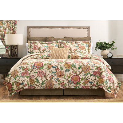 Bronte  Floral 4 Piece Queen Comforter Set