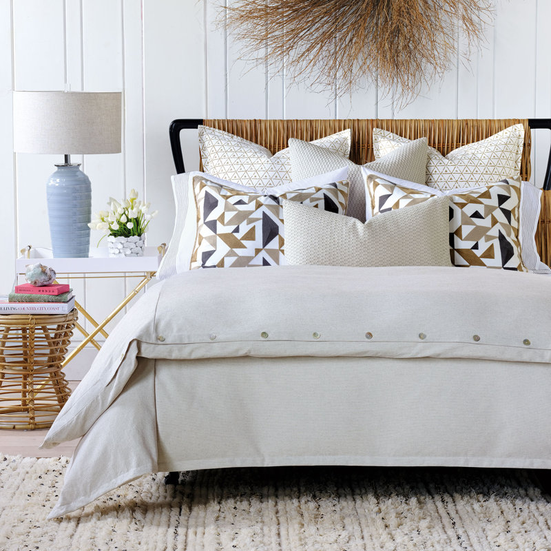 Laurel Sham