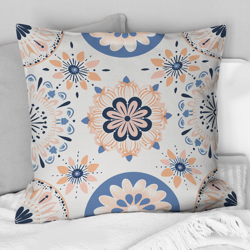 Motif de médaillons roses et bleus Bliss I - Boho, H 16 po x l 16 po, Carrée