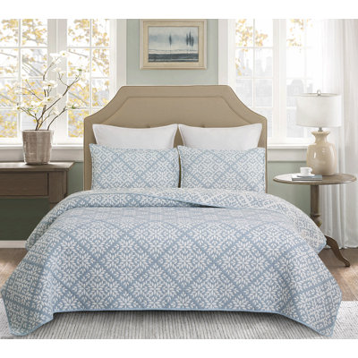 Leaves Jacquard Reversible Quilt Set