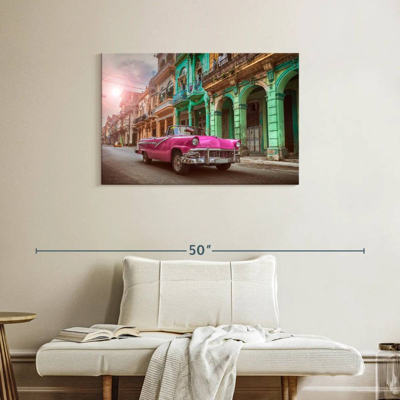 Voiture rose classique Mehar, H 24 po x l 36 po