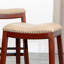 Tabouret de bar de 30 po avec assise en cuir de cerisier et en os, de conception confortable et chic-64421847-64421846