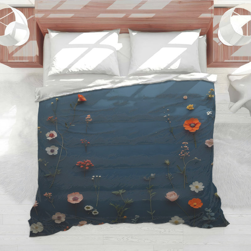 Assorted Wildflowers Arrangement Comforter, Queen