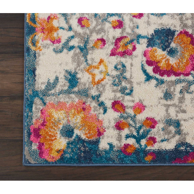 Verda Floral Indoor Rug, Runner 2'2" x 7'6"