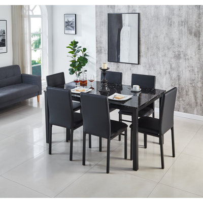 Calmo 6 - Person Dining Set