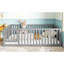 Lit simple avec garde-corps et porte pour enfants-532571036-532571039