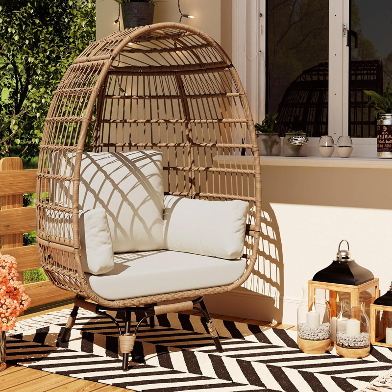 Wicker Outdoor Lounge Chair