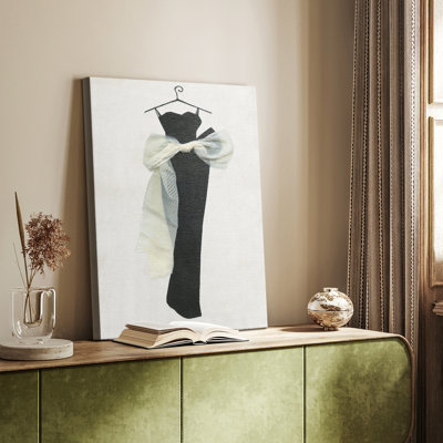 Robe noire et tulle I - Cavas enveloppés de galerie