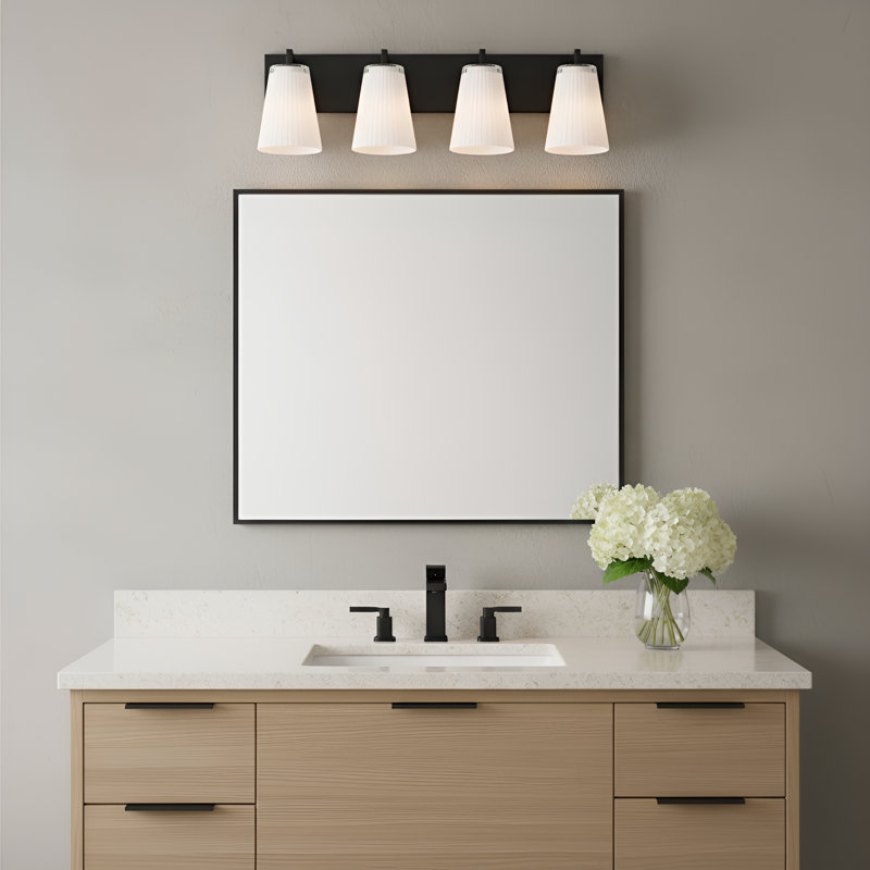 Très grand meuble-lavabo Upson de Génération Éclairage , H 7,75 po x l 24,25 po x P 6,25 po, Nuit noire, Quatre lumières