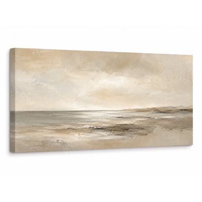 Ingeburg enveloppé d'horizon côtier beige chaud