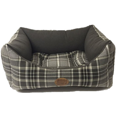 Camden Striped Polyester Pet Bed