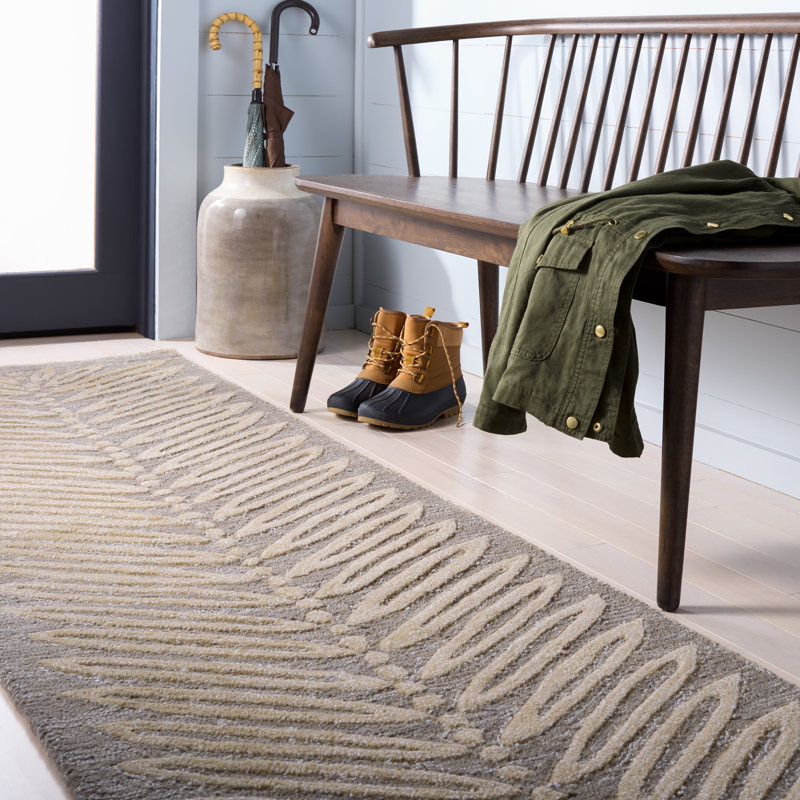 Geraro Martha Stewart Hand Tufted Wool/Viscose Floral Rug in Beige, Runner 2'3" x 10'