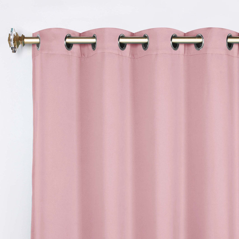 Paire de rideaux obscurcissant avec œillets Millendon, Craie mauve, Œillets l 70 po x L 120 po
